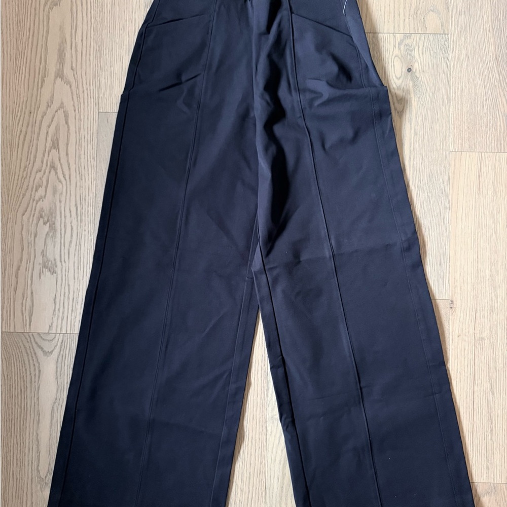 Old Navy Women's Black Wide Leg Pull On Pixie Pants